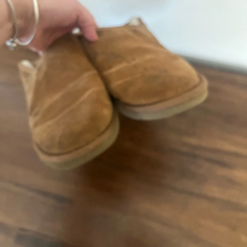 UGG Kenton Slipper Fleece Lined Stay Warm Athleisure Sz 9